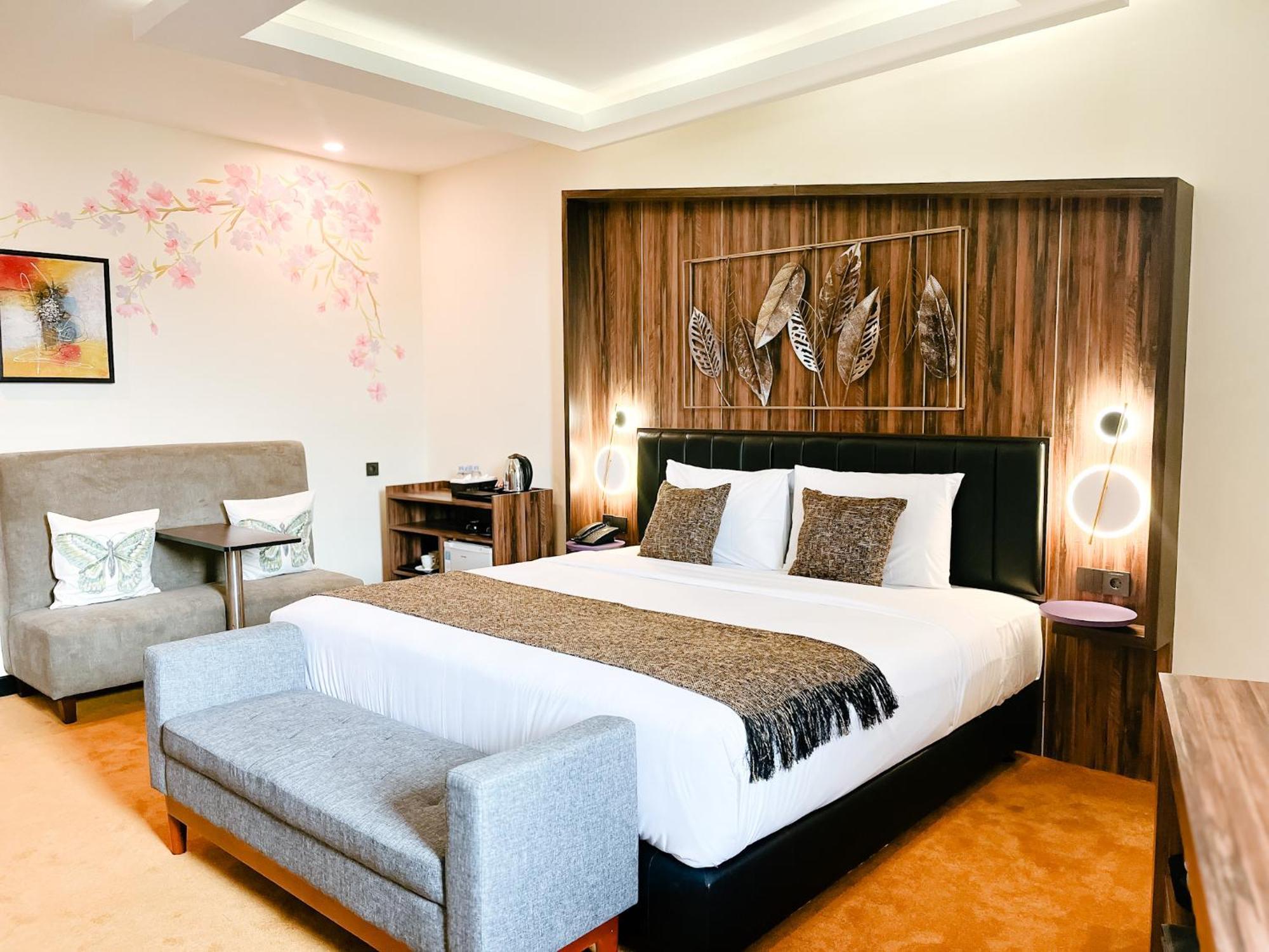 Oak Tree Urban Hotel Jakarta Exterior foto