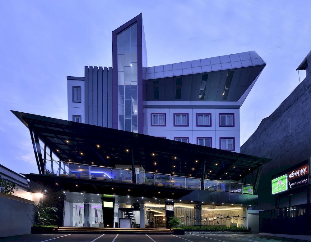 Oak Tree Urban Hotel Jakarta Exterior foto